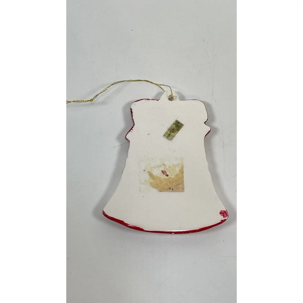 CERAMIC BELL WITH PAINTED HOLLY 3.5